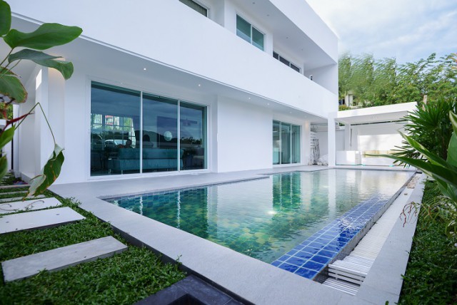 6A80476 ให้เช่าบ้าน Pool Villa สองชั้น 3 ห้องนอน 3 ห้องน้ำ พื้นที่ 80 ตรว.